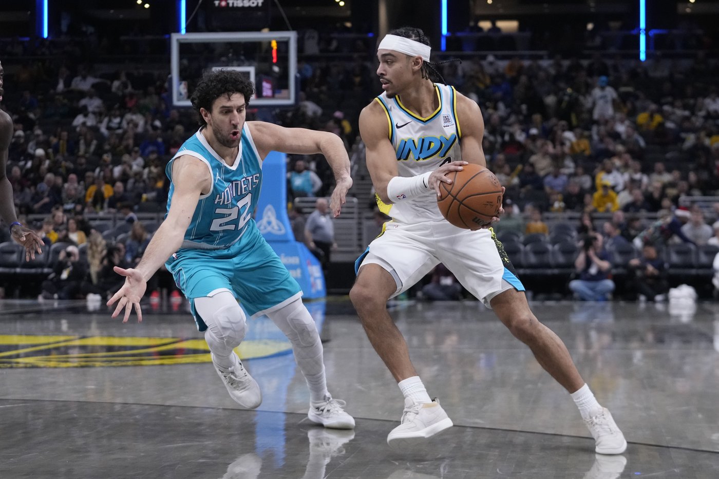 Brandon Miller's late free throws help Hornets beat the Pacers 113-109 and snap 8-game skid | iNFOnews.ca Brandon Miller's late free throws help Hornets beat the Pacers 113-109 and snap 8-game skid | iNFOnews.ca