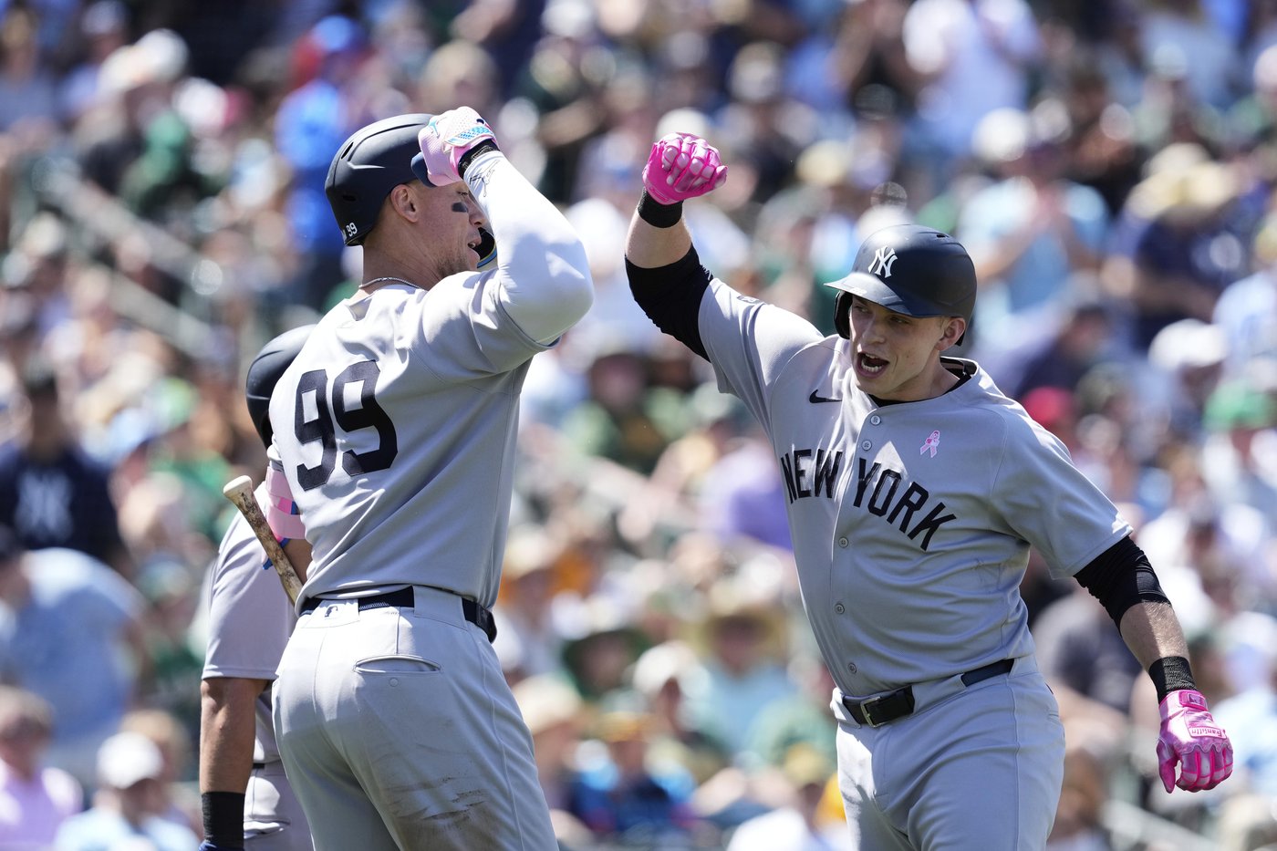 Aaron Judge gets 4 hits to raise his average to .409 and the Yankees beat the A's 12-2 | iNFOnews.ca Aaron Judge gets 4 hits to raise his average to .409 and the Yankees beat the A's 12-2 | iNFOnews.ca