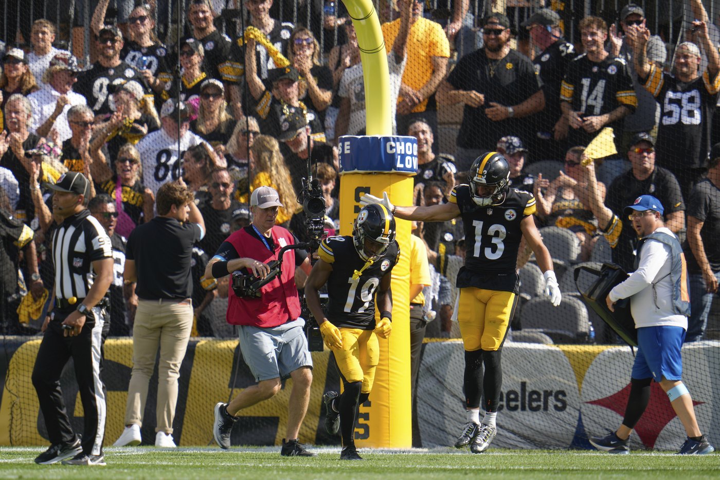 Justin Fields shines as the Steelers move to 3-0 with a 20-10 win over the Chargers | iNFOnews.ca Justin Fields shines as the Steelers move to 3-0 with a 20-10 win over the Chargers | iNFOnews.ca