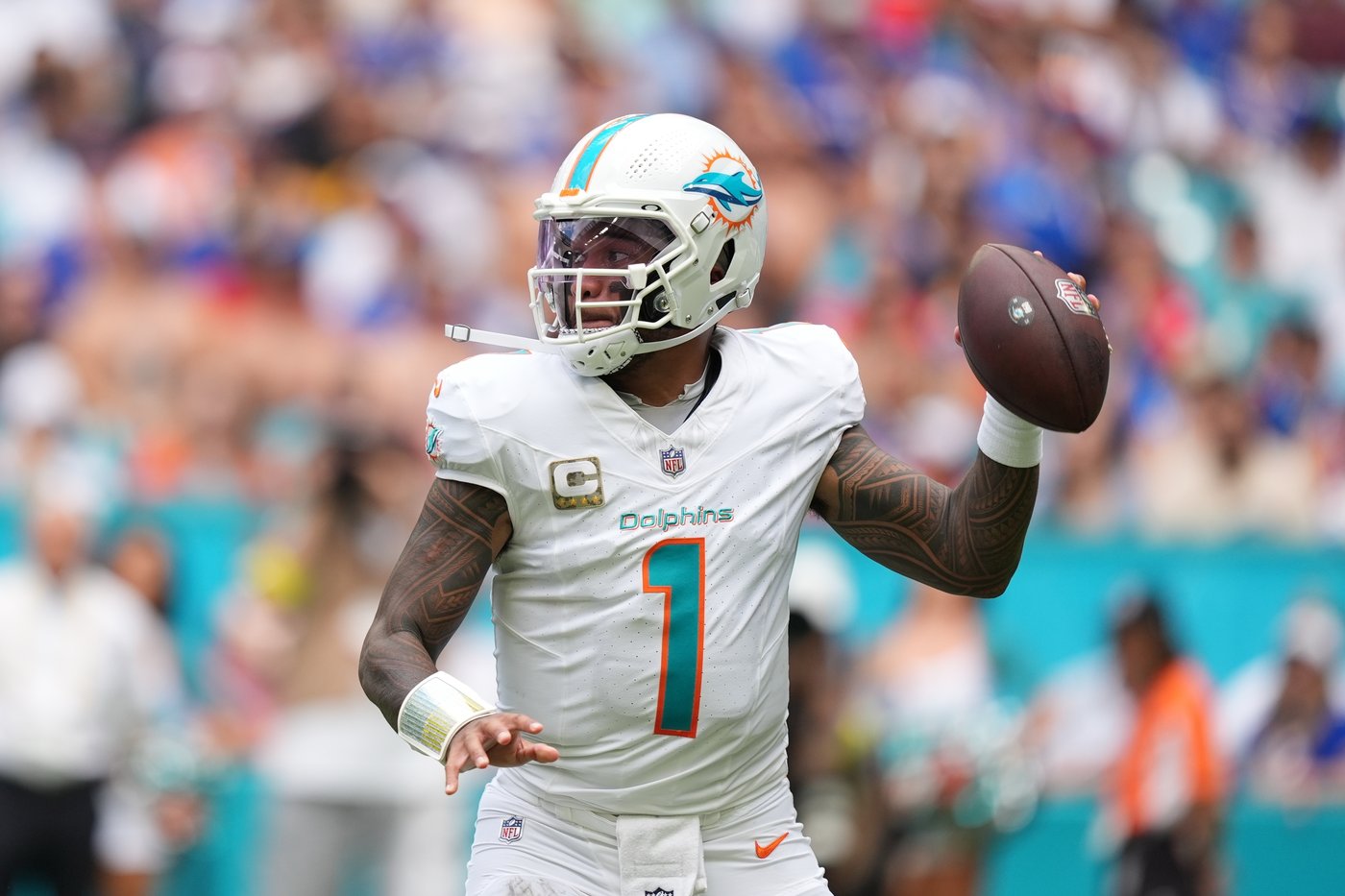 Dolphins end seven-game losing streak against Bills with 30-13 win | iNFOnews.ca Dolphins end seven-game losing streak against Bills with 30-13 win | iNFOnews.ca