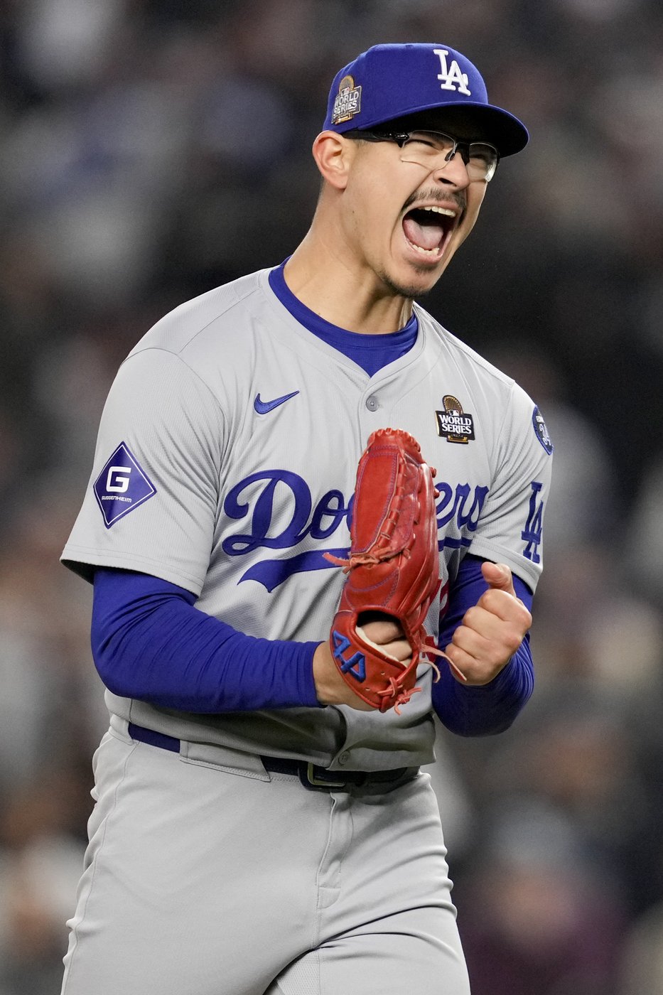 Freeman, Buehler lead Dodgers past slumping Yankees 4-2, take 3-0 lead in World Series | iNFOnews.ca