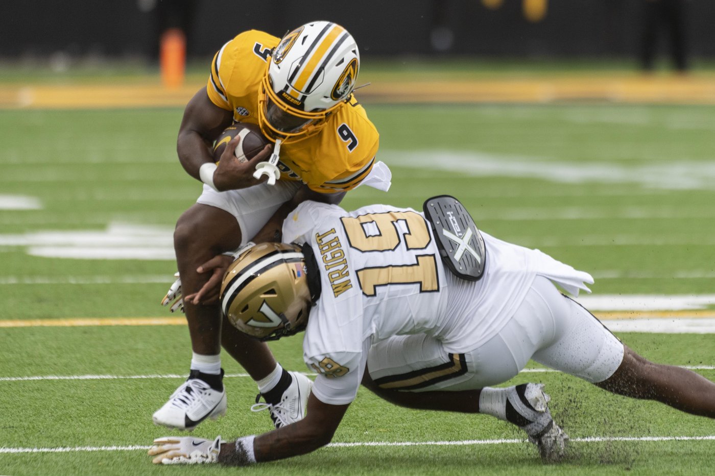 No. 7 Mizzou overcomes mistakes once again, escapes with a 30-27 double-OT win over Vandy | iNFOnews.ca No. 7 Mizzou overcomes mistakes once again, escapes with a 30-27 double-OT win over Vandy | iNFOnews.ca