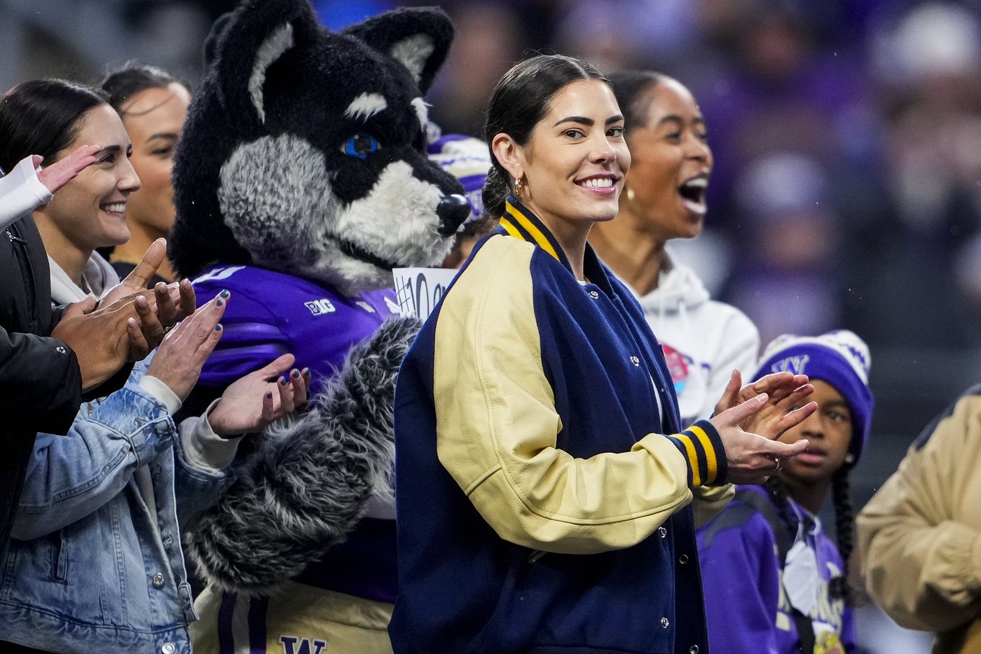 Las Vegas guard Kelsey Plum says she won't play in new Unrivaled, 3-on-3 women's league | iNFOnews.ca Las Vegas guard Kelsey Plum says she won't play in new Unrivaled, 3-on-3 women's league | iNFOnews.ca