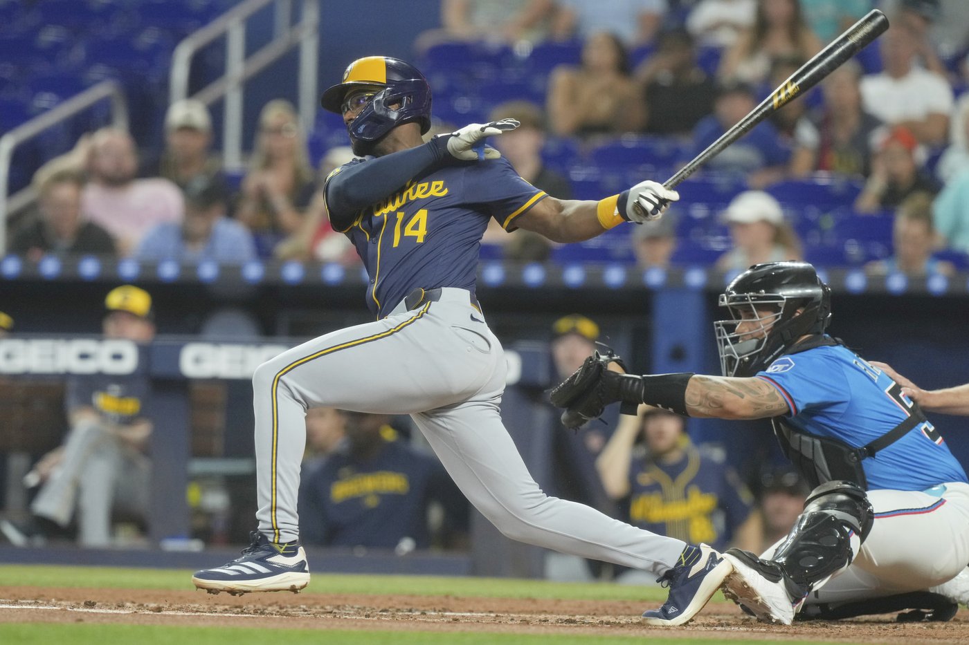 Brandon Woodruff helps Brewers to 3-1 win over Marlins in his first start since 2023 | iNFOnews.ca Brandon Woodruff helps Brewers to 3-1 win over Marlins in his first start since 2023 | iNFOnews.ca