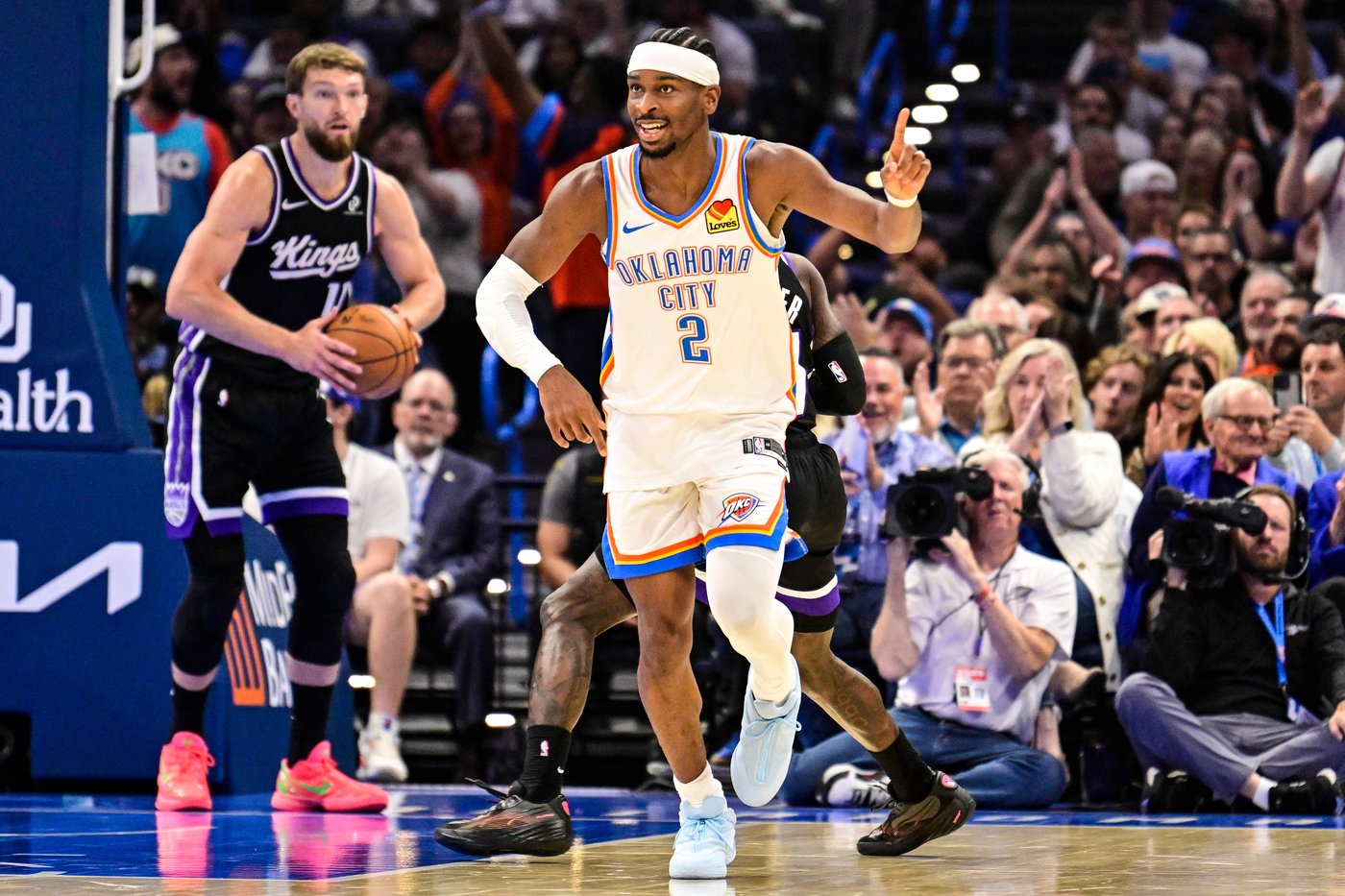 Shai Gilgeous-Alexander's 31 points lead Thunder to comeback win over Kings, help OKC improve to 5-0 | iNFOnews.ca