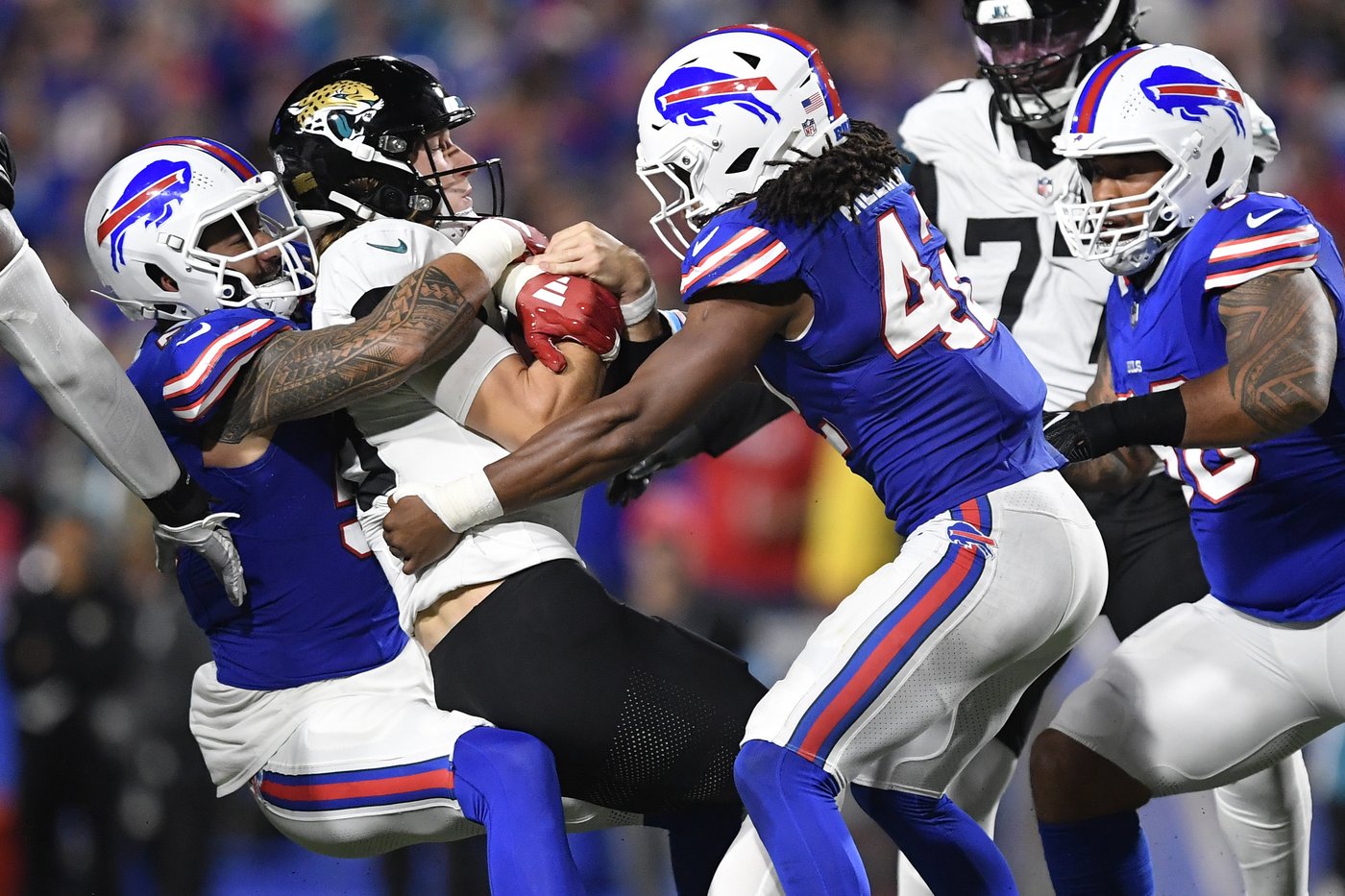 Josh Allen throws 4 TD passes and the Bills roll to a 47-10 win over the unraveling Jaguars | iNFOnews.ca