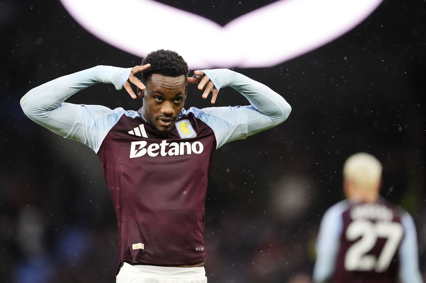 Man City drops more points after draw with Crystal Palace and Man United loses again | iNFOnews.ca Man City drops more points after draw with Crystal Palace and Man United loses again | iNFOnews.ca