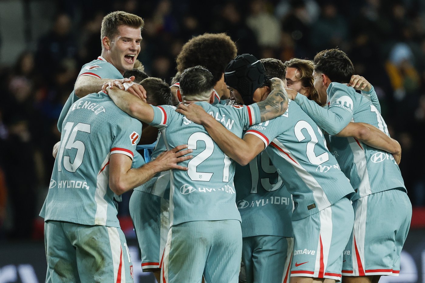 Atletico Madrid stuns Barcelona in stoppage time to snatch La Liga lead | iNFOnews.ca Atletico Madrid stuns Barcelona in stoppage time to snatch La Liga lead | iNFOnews.ca