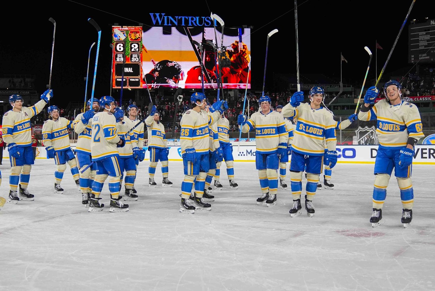 NHL roundup: Blues beat Blackhawks 6-2 in outdoor Winter Classic | iNFOnews.ca