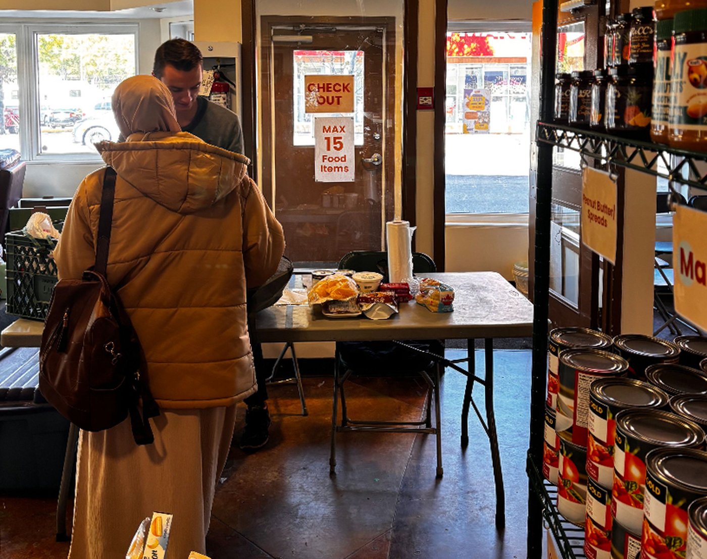 'Are they being fed?' Thousands of students lose school meals during teachers strike | iNFOnews.ca 'Are they being fed?' Thousands of students lose school meals during teachers strike | iNFOnews.ca