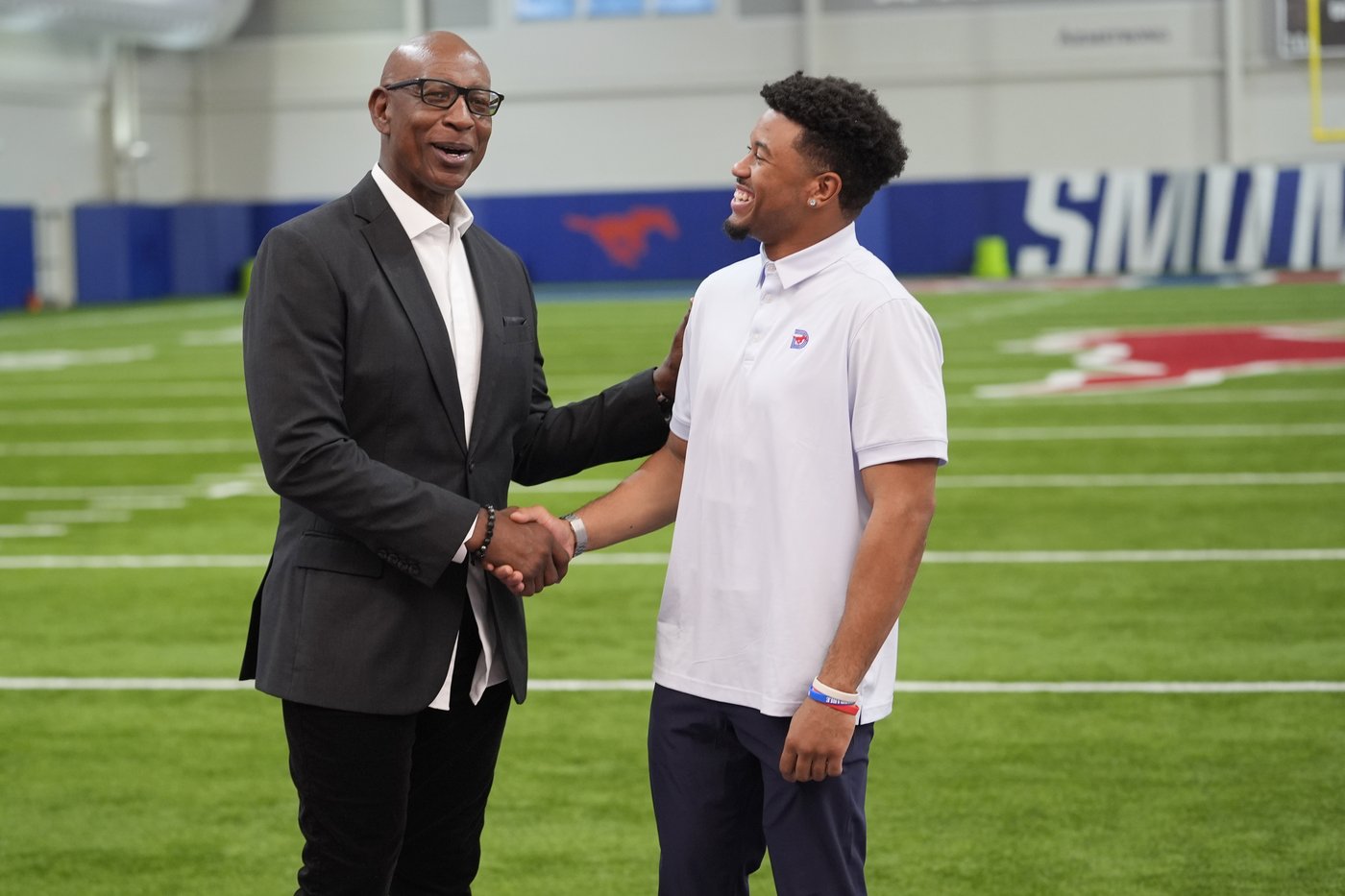 Eric Dickerson knows irony of talking NIL at his alma mater since SMU got so-called 'death penalty' | iNFOnews.ca