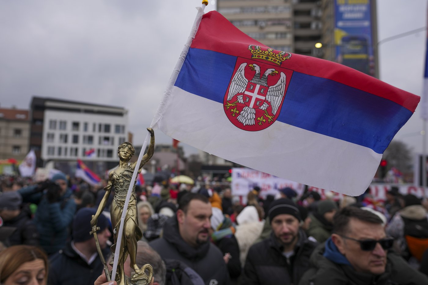 Serbia's protesting students and supporters of the president hold parallel rallies as tensions spike | iNFOnews.ca Serbia's protesting students and supporters of the president hold parallel rallies as tensions spike | iNFOnews.ca