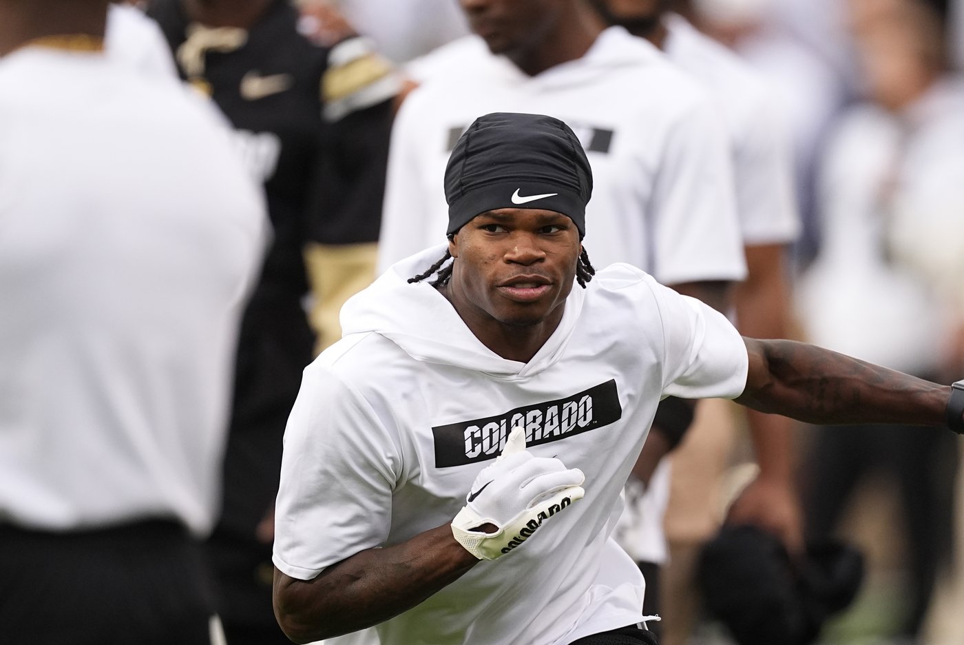 Powered by candy, music and big plays, Colorado 2-way star Travis Hunter in mix of Heisman race | iNFOnews.ca Powered by candy, music and big plays, Colorado 2-way star Travis Hunter in mix of Heisman race | iNFOnews.ca