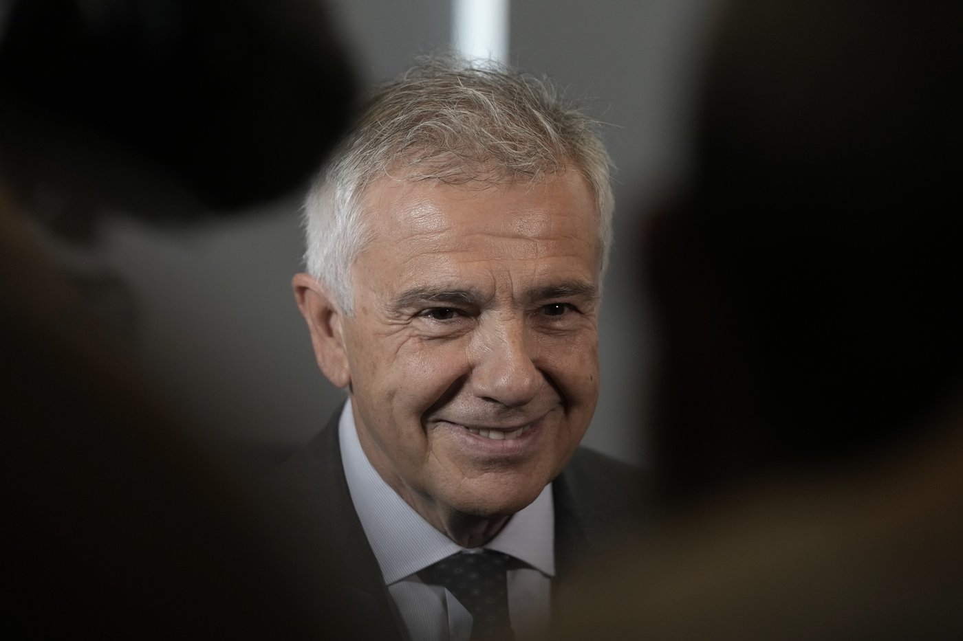 On eve of Olympic election, IOC presidential candidate Samaranch plays down emerging favorite status | iNFOnews.ca
