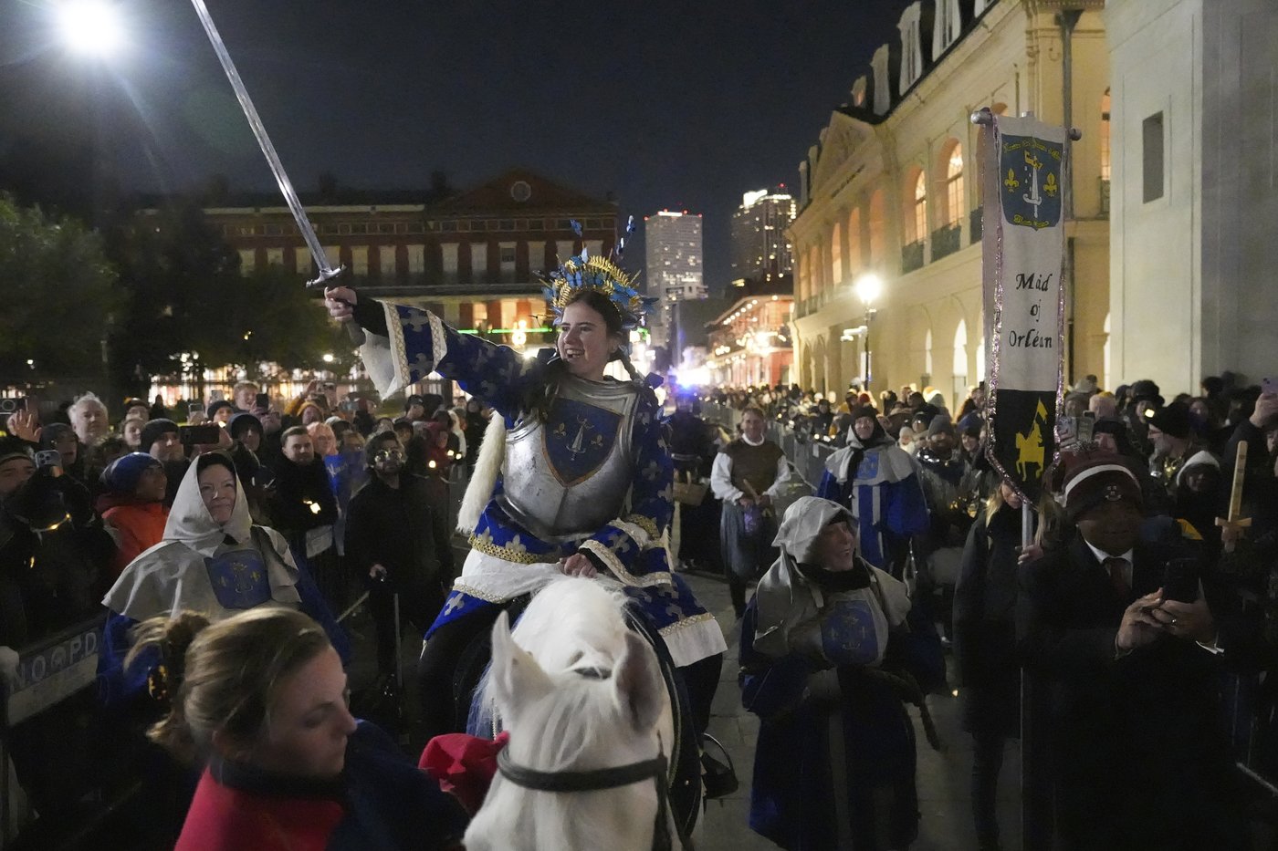 New Orleans holds 1st parade of Carnival season 5 days after deadly attack on Bourbon Street | iNFOnews.ca New Orleans holds 1st parade of Carnival season 5 days after deadly attack on Bourbon Street | iNFOnews.ca