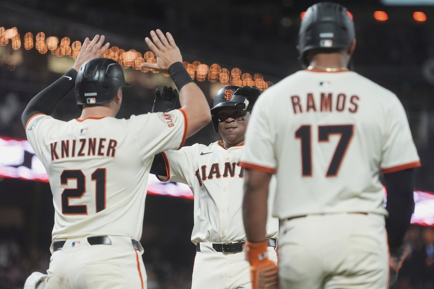 Rafael Devers hits two of San Francisco's four home runs, Giants power past Cubs 12-3 | iNFOnews.ca Rafael Devers hits two of San Francisco's four home runs, Giants power past Cubs 12-3 | iNFOnews.ca