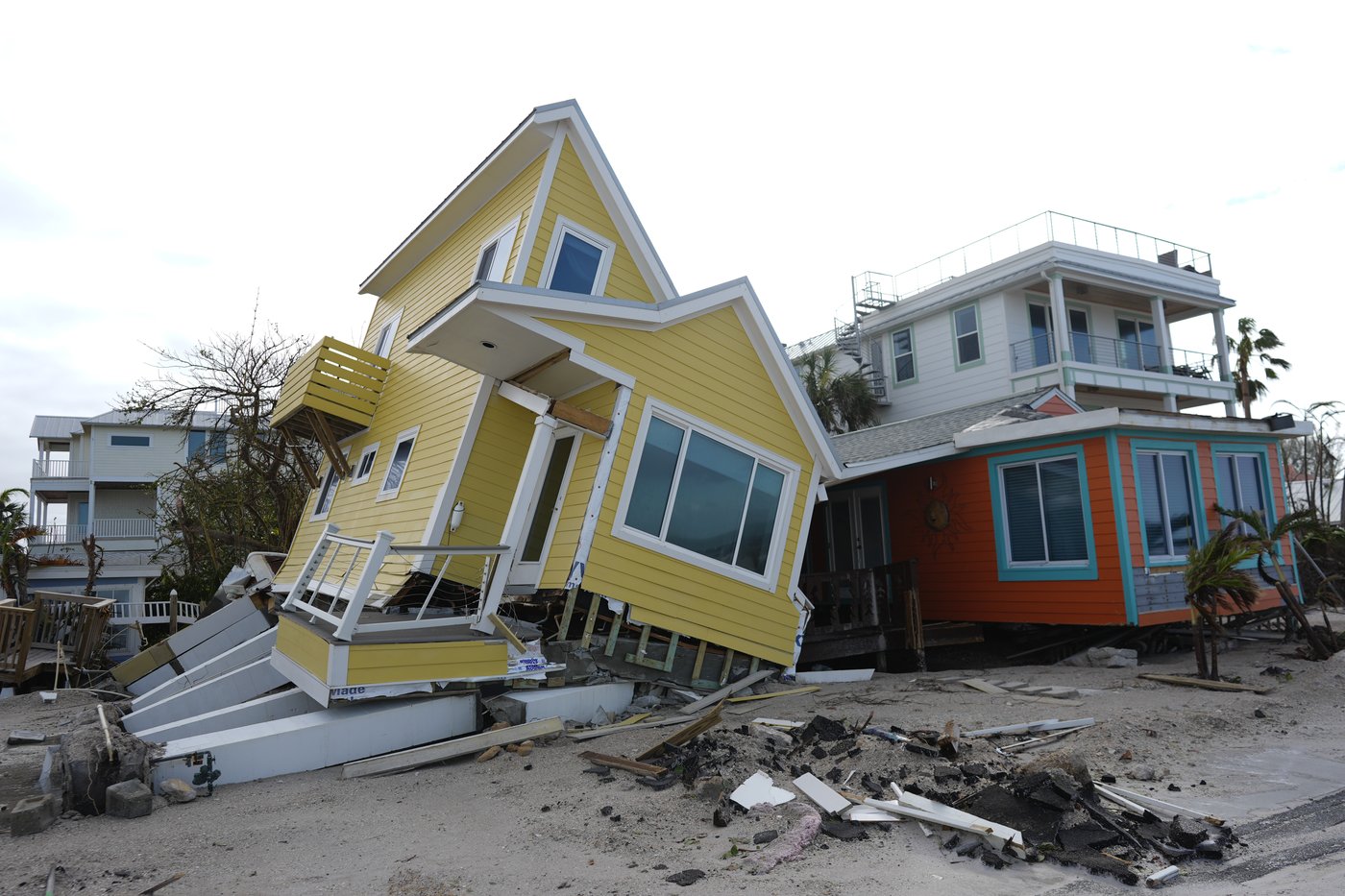 The Latest: Milton causes widespread power outages and several deaths in Florida | iNFOnews.ca The Latest: Milton causes widespread power outages and several deaths in Florida | iNFOnews.ca