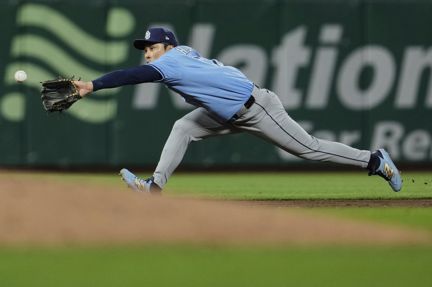 Rays rally late to beat Giants 2-1, spoil Verlander's strong start | iNFOnews.ca