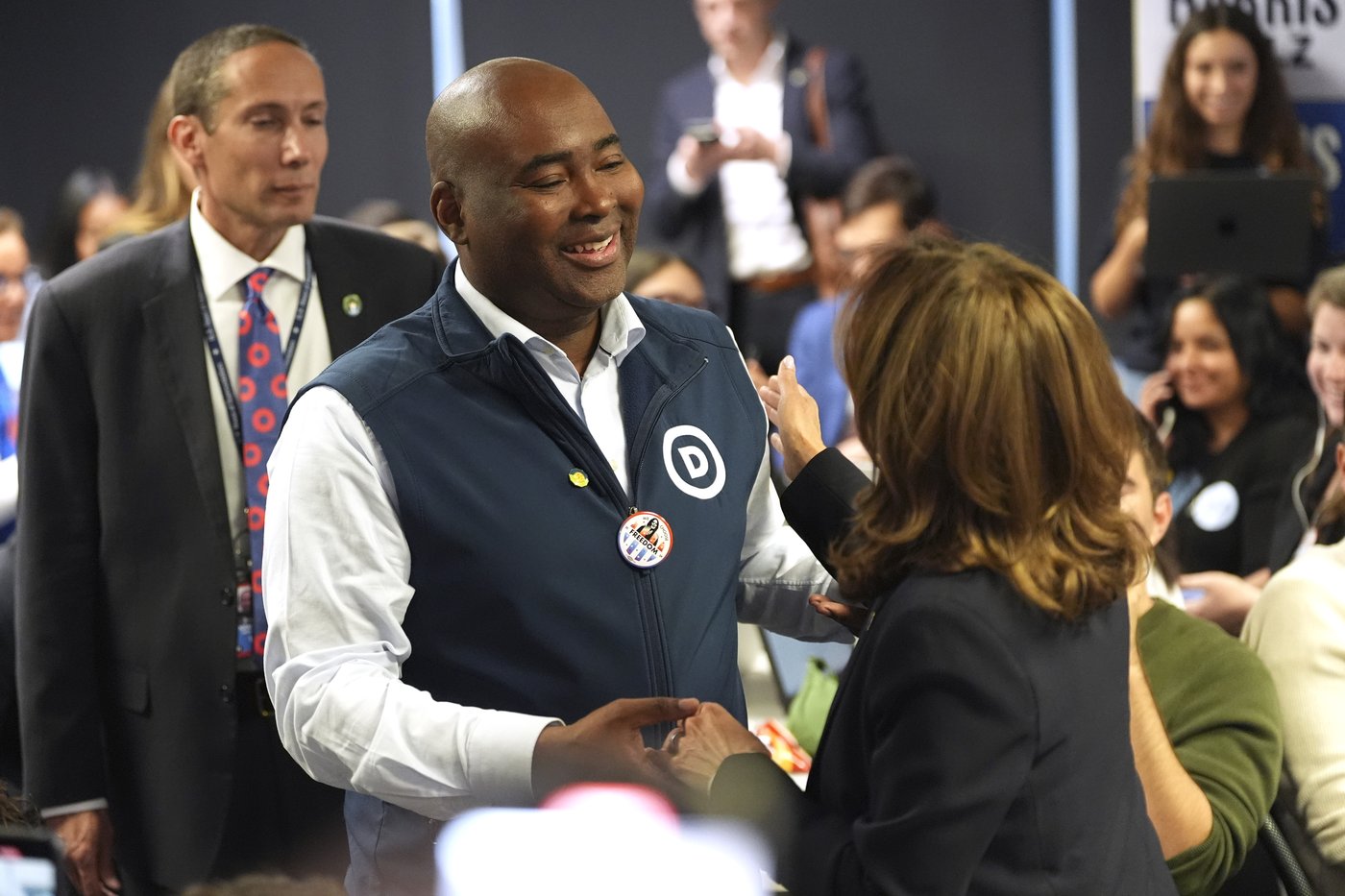 Democrats' outgoing chair says Trump's win forces party to reassess how it reaches voters | iNFOnews.ca Democrats' outgoing chair says Trump's win forces party to reassess how it reaches voters | iNFOnews.ca