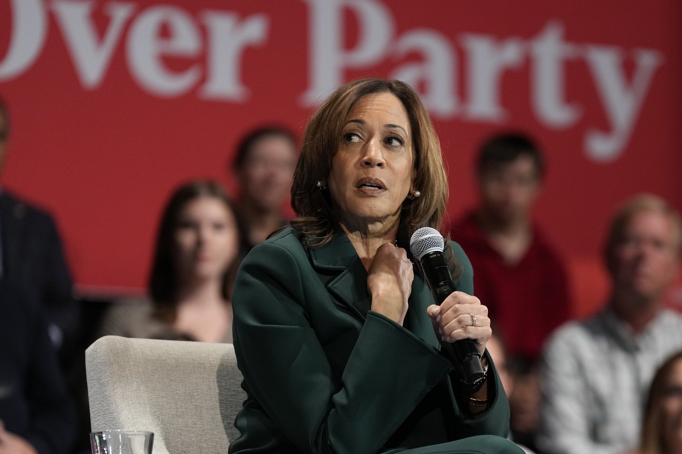 Liz Cheney helps Harris seek moderate votes as they paint Trump as a dangerous choice | iNFOnews.ca Liz Cheney helps Harris seek moderate votes as they paint Trump as a dangerous choice | iNFOnews.ca