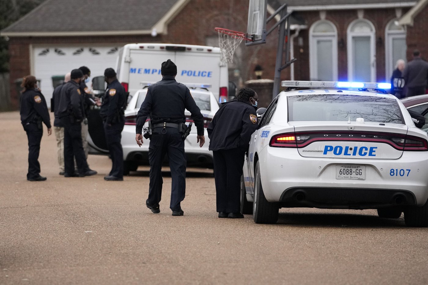 Memphis police use excessive force and discriminate against Black people, Justice Department finds | iNFOnews.ca