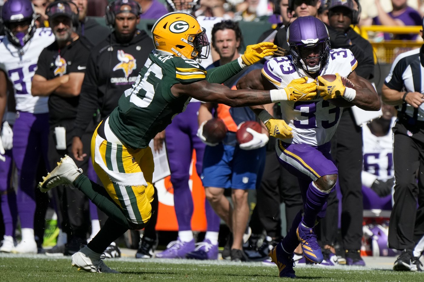 The unbeaten Vikings are embracing Aaron Jones and effectively running the ball | iNFOnews.ca The unbeaten Vikings are embracing Aaron Jones and effectively running the ball | iNFOnews.ca