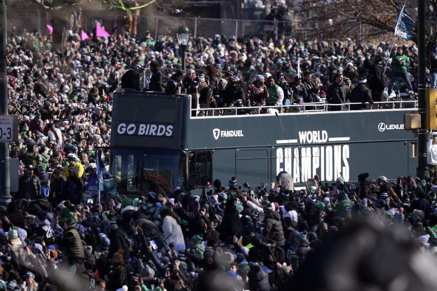 PHOTO COLLECTION: Super Bowl Eagles Parade | iNFOnews.ca PHOTO COLLECTION: Super Bowl Eagles Parade | iNFOnews.ca