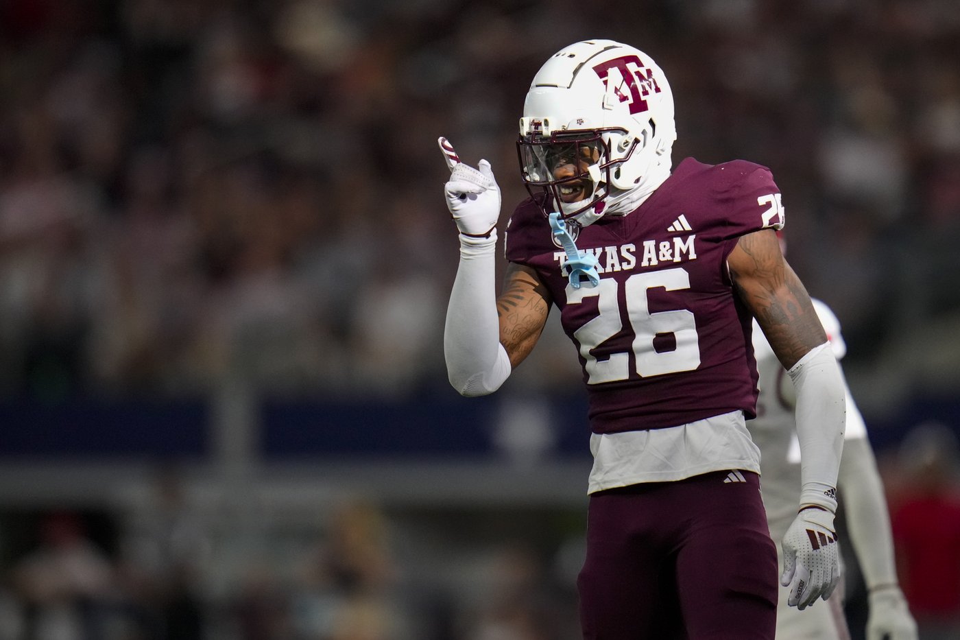 Alabama's Williams, LSU's Perkins and Texas' Baxter top list of SEC players to watch in '25 | iNFOnews.ca Alabama's Williams, LSU's Perkins and Texas' Baxter top list of SEC players to watch in '25 | iNFOnews.ca