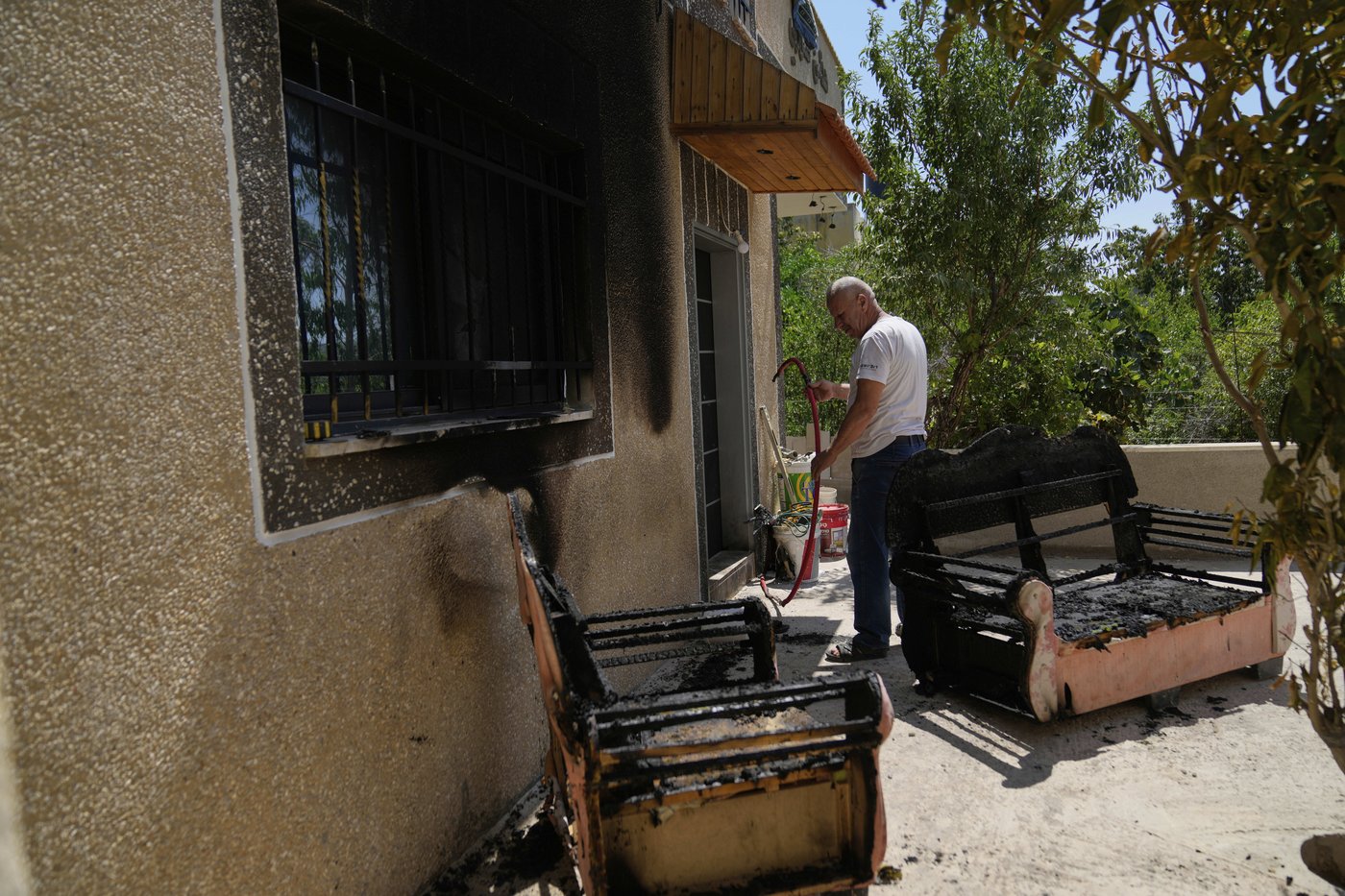 PHOTO COLLECTION: Palestinians in the West Bank report an overnight attack by Israeli settlers | iNFOnews.ca PHOTO COLLECTION: Palestinians in the West Bank report an overnight attack by Israeli settlers | iNFOnews.ca