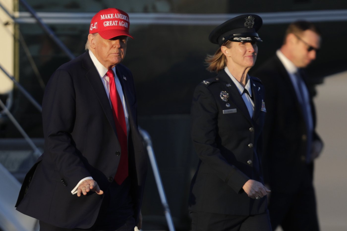 Judge rules head of watchdog agency must keep his job, says Trump's bid to oust him was unlawful | iNFOnews.ca