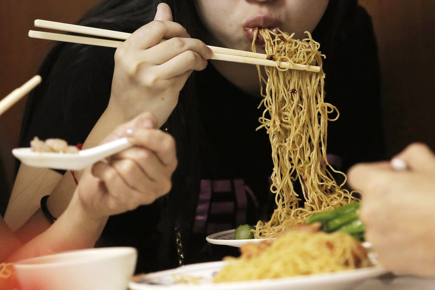 Noodles and wine are the secret ingredients for a strange new twist in China's doping saga | iNFOnews.ca Noodles and wine are the secret ingredients for a strange new twist in China's doping saga | iNFOnews.ca