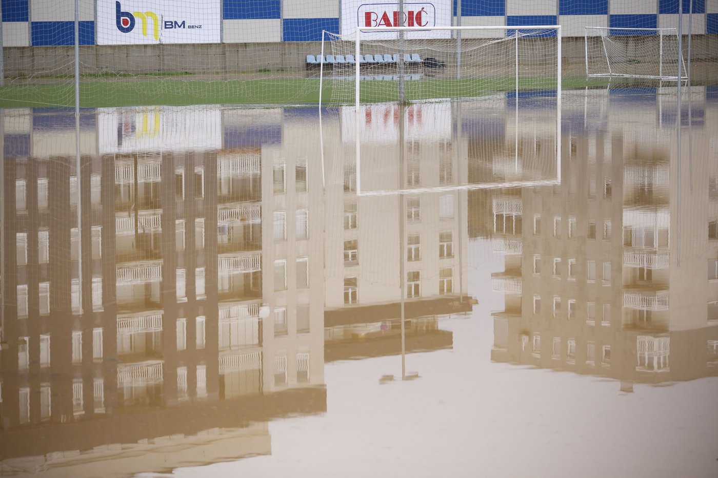 Rainstorms and heavy floods hit large parts of Bosnia, killing at least 16 people | iNFOnews.ca Rainstorms and heavy floods hit large parts of Bosnia, killing at least 16 people | iNFOnews.ca