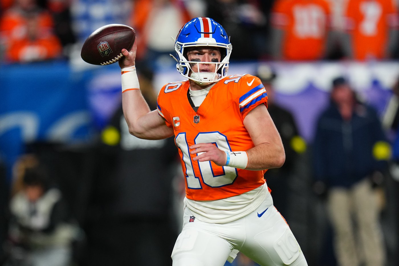 Broncos' defense shines in 10-7 squeaker over Raiders despite offensive and special teams struggles | iNFOnews.ca Broncos' defense shines in 10-7 squeaker over Raiders despite offensive and special teams struggles | iNFOnews.ca
