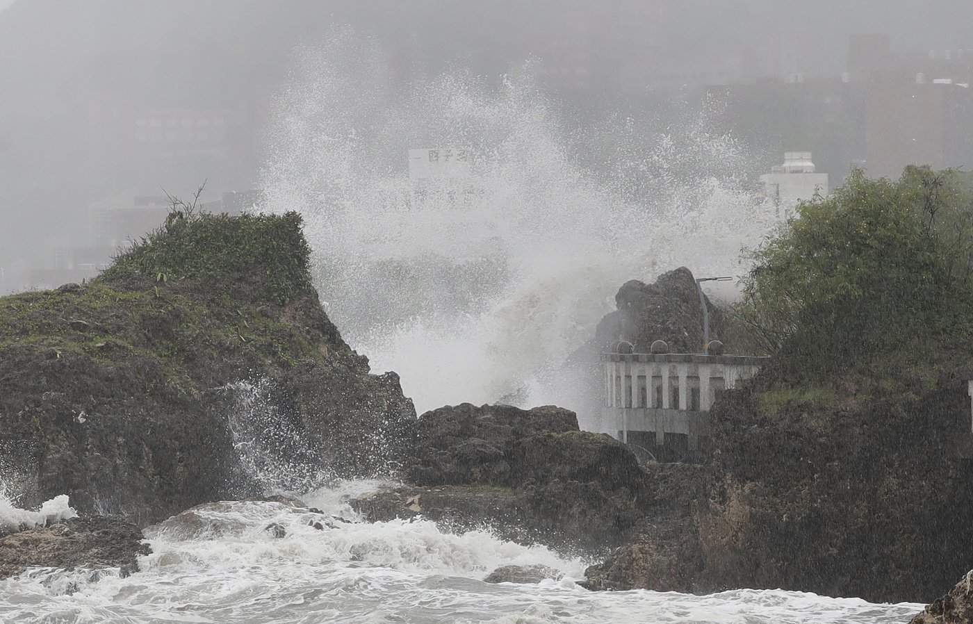 Typhoon bringing heavy rain slowly heads toward Taiwan, where 4,000 have evacuated | iNFOnews.ca Typhoon bringing heavy rain slowly heads toward Taiwan, where 4,000 have evacuated | iNFOnews.ca