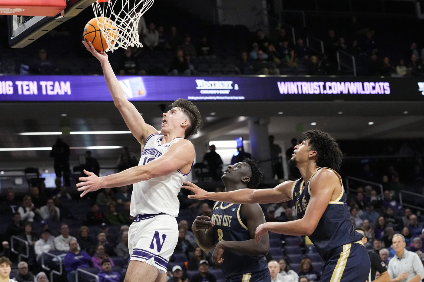 Martinelli scores 22, Barnhizer adds double-double and Northwestern holds off Montana State 72-69 | iNFOnews.ca Martinelli scores 22, Barnhizer adds double-double and Northwestern holds off Montana State 72-69 | iNFOnews.ca