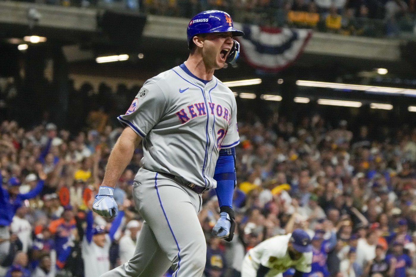 Pete Alonso is first big star of the postseason; MLB's playoffs move to the Division Series | iNFOnews.ca Pete Alonso is first big star of the postseason; MLB's playoffs move to the Division Series | iNFOnews.ca