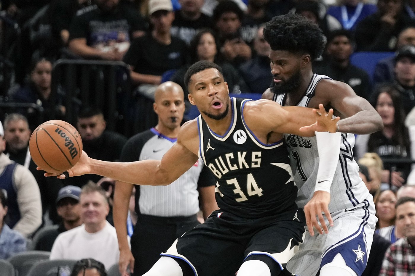 Antetokounmpo scores 41 and Bucks hold off Magic 109-106 in Banchero's return | iNFOnews.ca Antetokounmpo scores 41 and Bucks hold off Magic 109-106 in Banchero's return | iNFOnews.ca