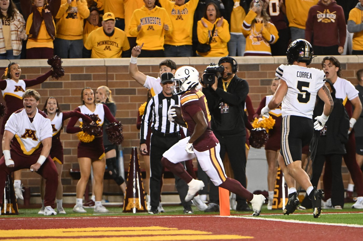 Koi Perich's interception return lifts Minnesota over Purdue 27-20 | iNFOnews.ca Koi Perich's interception return lifts Minnesota over Purdue 27-20 | iNFOnews.ca