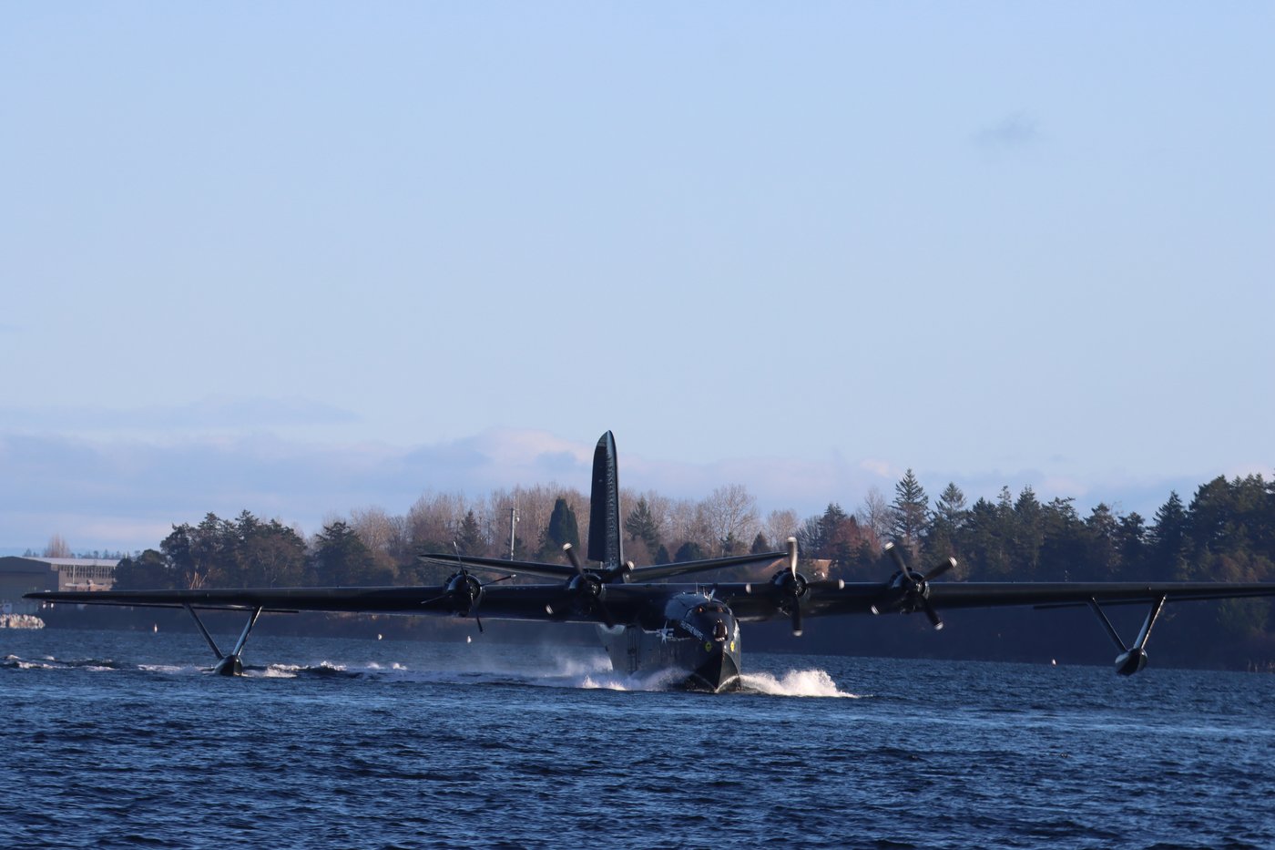 Historic plane's final trip to U.S. interrupted by emergency landing near Victoria | iNFOnews.ca