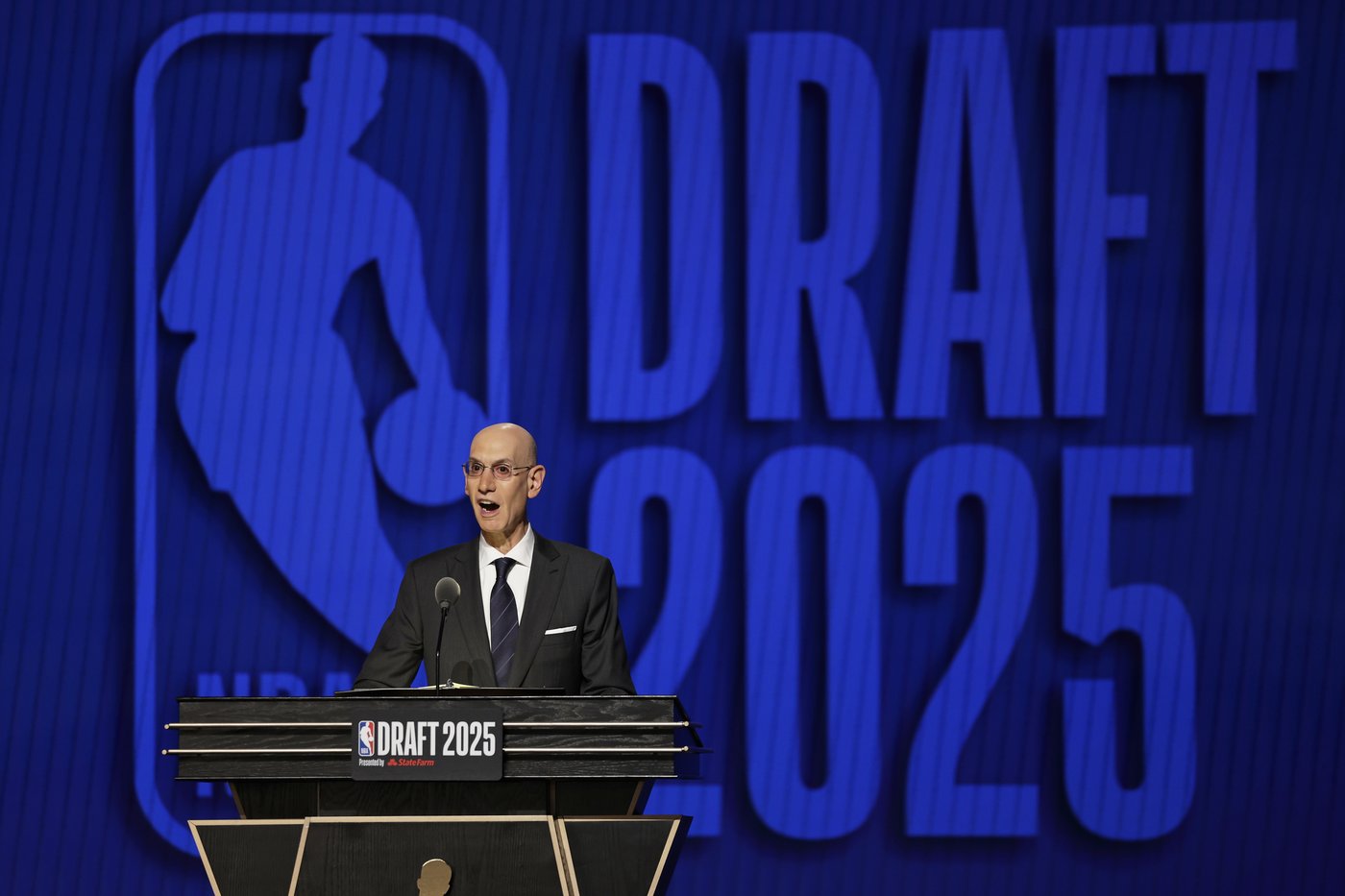 NBA sets salary cap for 2025-26 at $154.647M, the maximum 10% increase over this past season | iNFOnews.ca NBA sets salary cap for 2025-26 at $154.647M, the maximum 10% increase over this past season | iNFOnews.ca