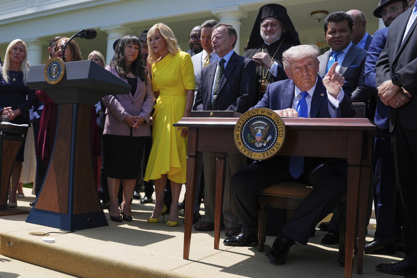 PHOTO COLLECTION: Trump-National Day of Prayer | iNFOnews.ca PHOTO COLLECTION: Trump-National Day of Prayer | iNFOnews.ca
