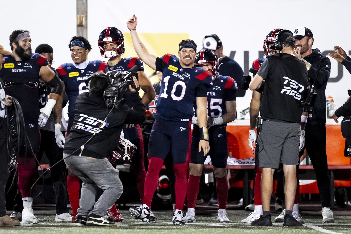 Alouettes starter Alexander's record-setting mark not impacted in playoffs | iNFOnews.ca Alouettes starter Alexander's record-setting mark not impacted in playoffs | iNFOnews.ca