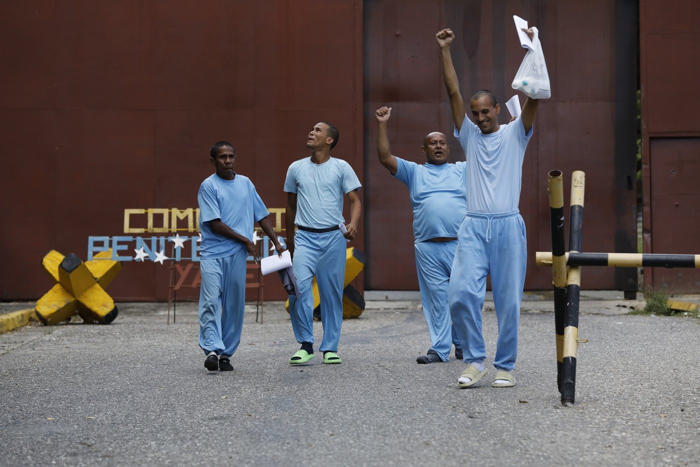 Venezuela releases from prison some of the thousands detained after presidential election | iNFOnews.ca