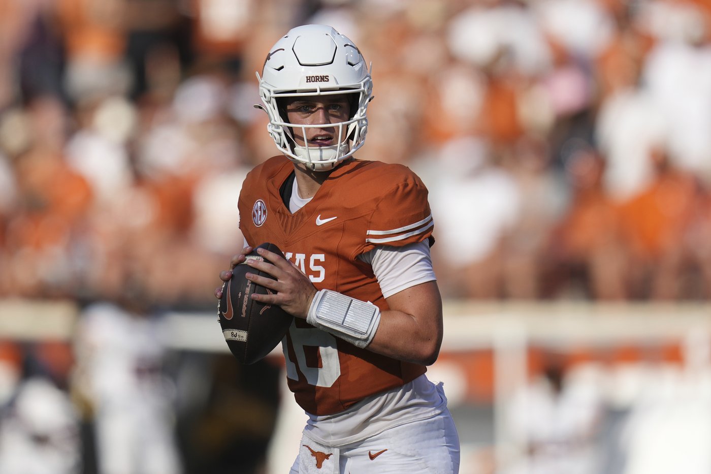 No. 8 Texas has a chance to cure what's ailing Arch Manning against winless Sam Houston | iNFOnews.ca