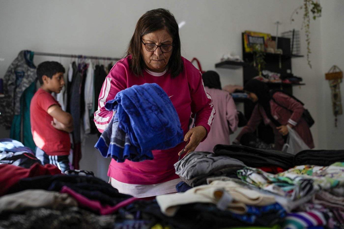 As Israel strikes deeper into Lebanon, fear rises in communities where the displaced took refuge | iNFOnews.ca