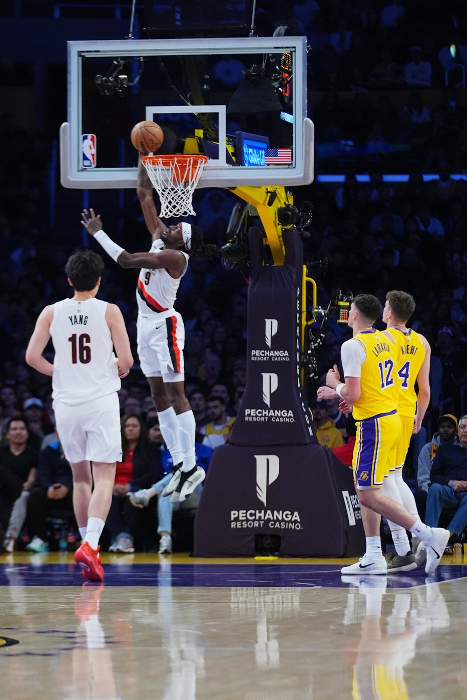 Trail Blazers beat Lakers 122-108 despite Reaves' 41 points | iNFOnews.ca Trail Blazers beat Lakers 122-108 despite Reaves' 41 points | iNFOnews.ca
