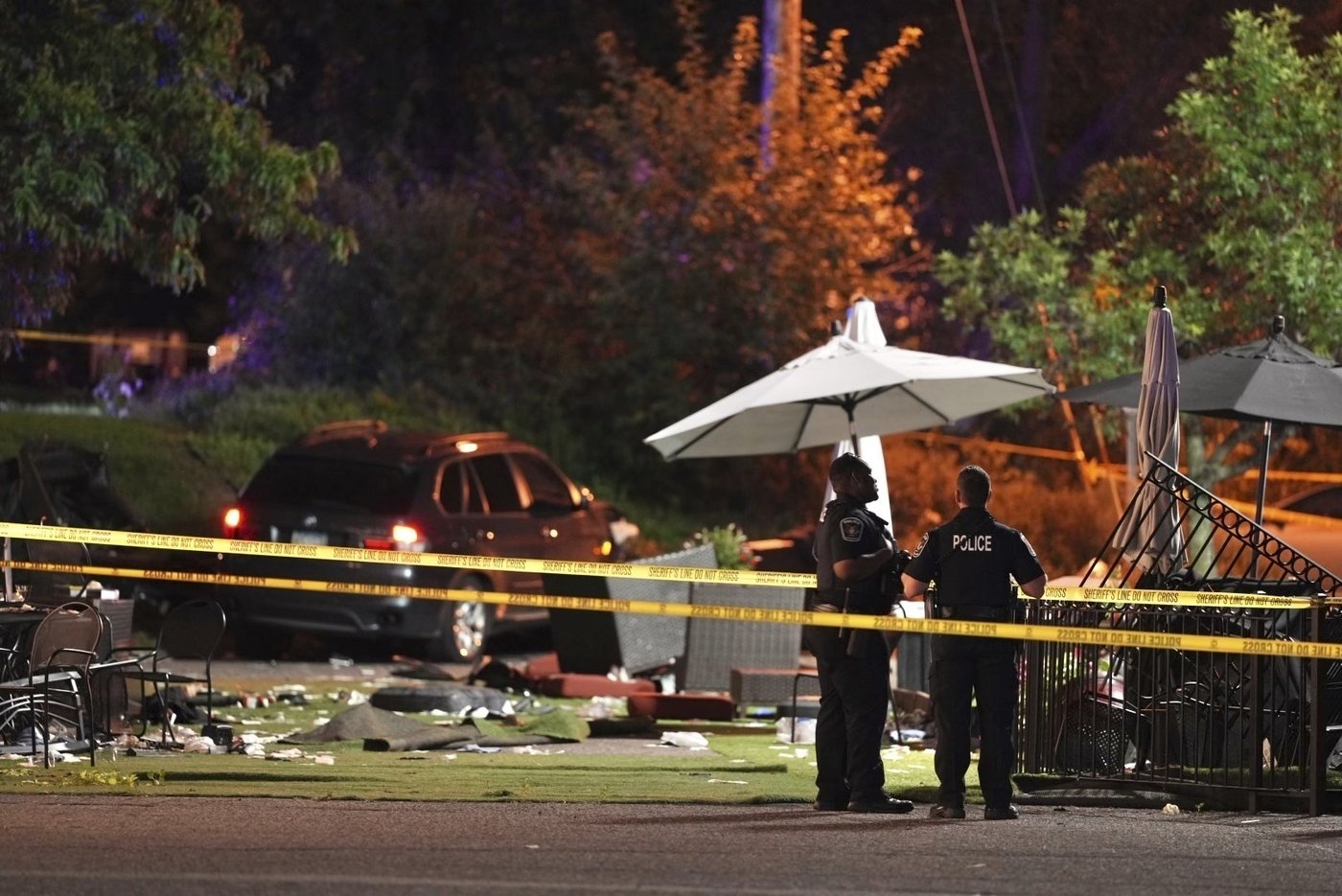Drunken driver who plowed into Minnesota restaurant patio, killing 2, pleads guilty to murder | iNFOnews.ca