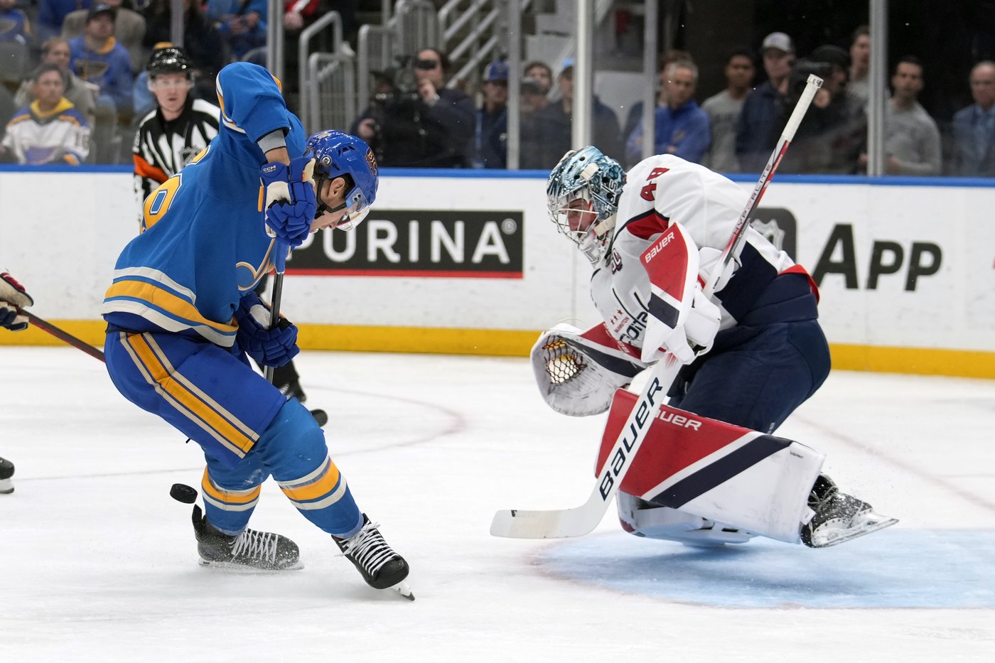 Ovechkin, McMichael each scores twice as Capitals skate to 8-1 victory over the Blues | iNFOnews.ca