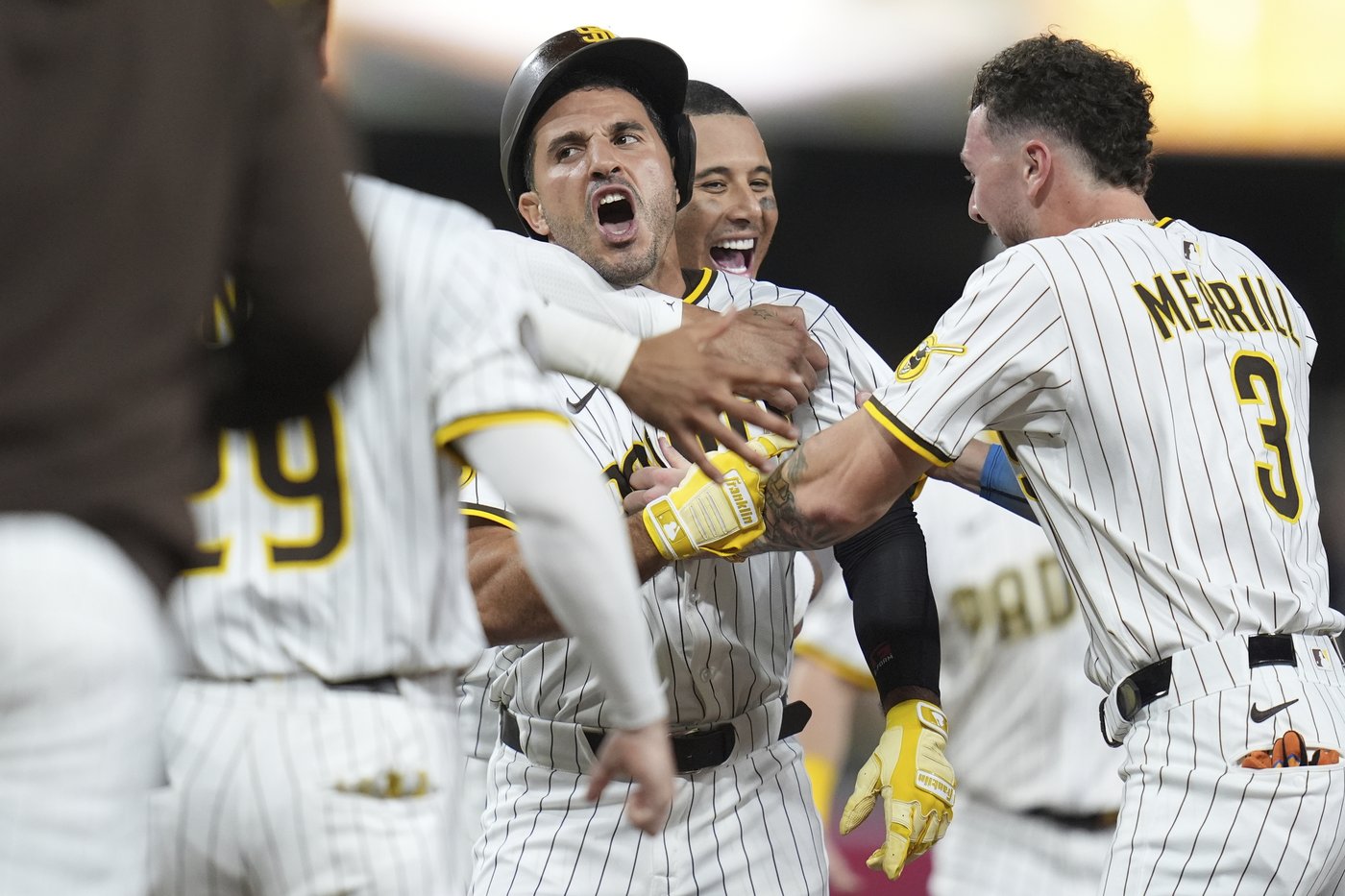Laureano singles in Bogaerts in the 10th as the Padres walk-off the Red Sox, 5-4 | iNFOnews.ca Laureano singles in Bogaerts in the 10th as the Padres walk-off the Red Sox, 5-4 | iNFOnews.ca