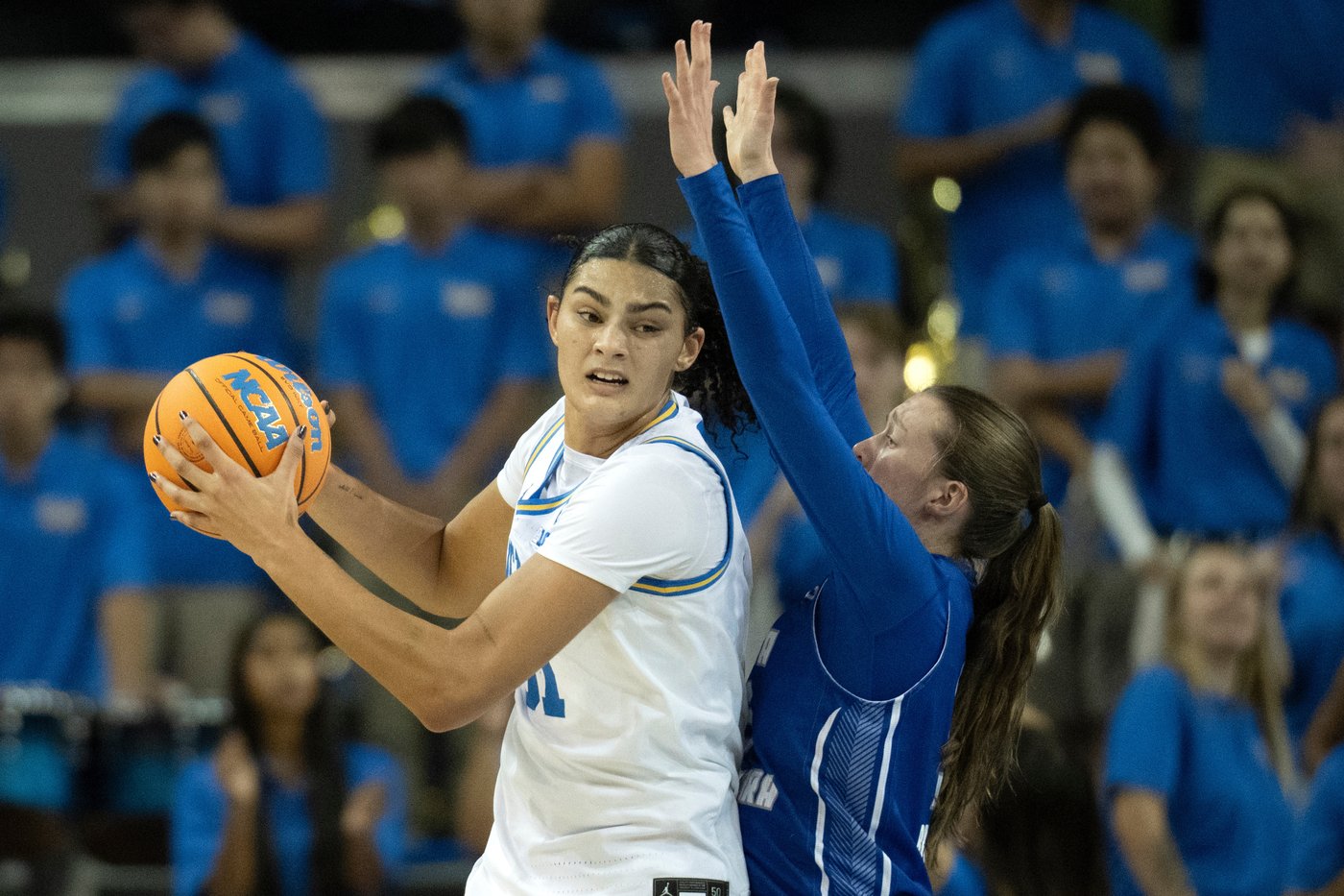 No. 3 UCLA's Jaquez, Rice, Kneepkens each score 20 or more in 87-50 win over UC Santa Barbara | iNFOnews.ca